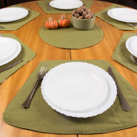 зелена страна на двулицеви подложки за сервиране