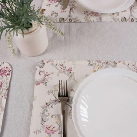 сервиране на текстилни подложки за хранене