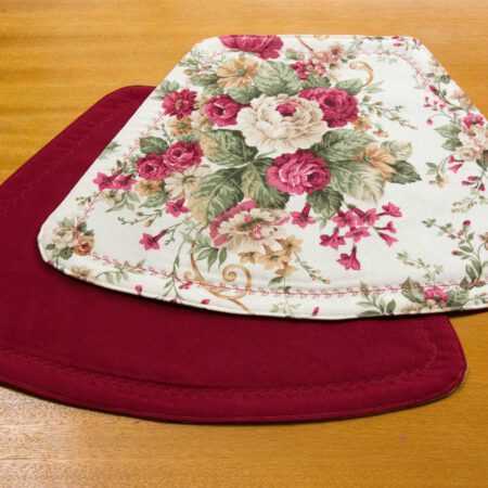 двулицеви подложки за хранене за кръгла маса с червени рози и бордо