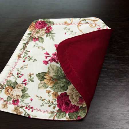 двулицева подложка за хранене и сервиране за кръгла маса