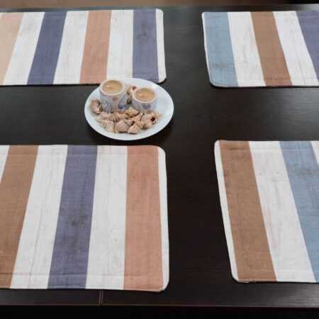 Десен на едро рае имитиращо дъски на подложки за хранене