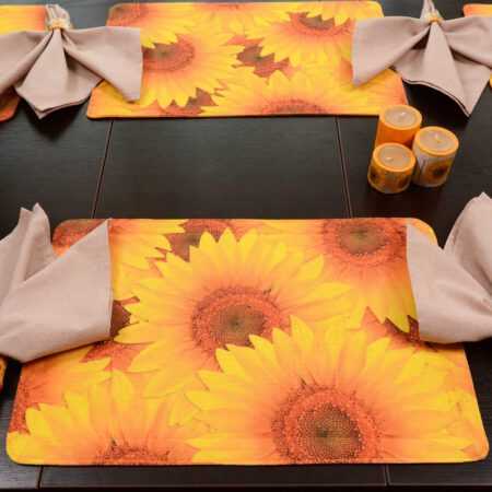 Подложка за хранене със слънчогледи в топло жълто