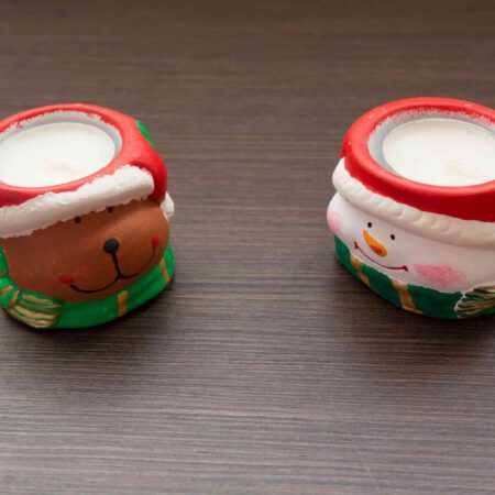 Комплект от два коледни свещника за чаени свещи