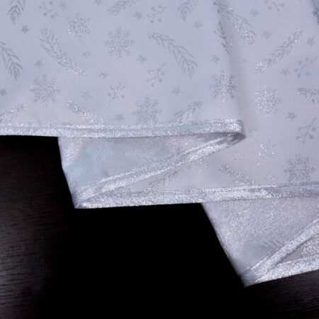 Надиплен празничен тишлайфер от сатен с две лица