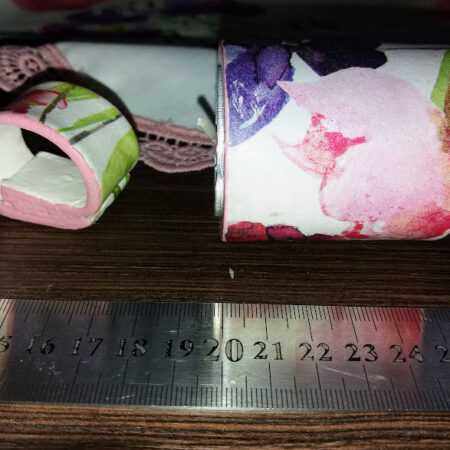 Размер на висок гипсов свещник с цветя