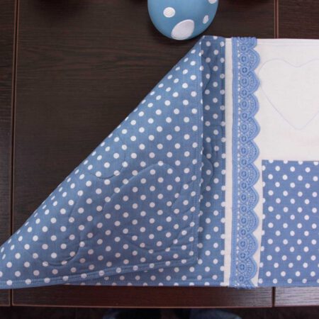 двулицева подложка за хранене с прошивка от сърца