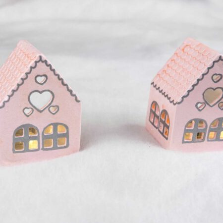 Коледна къщичка - свещник в розово и сребърно