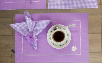 placemats-purple-daisy-top